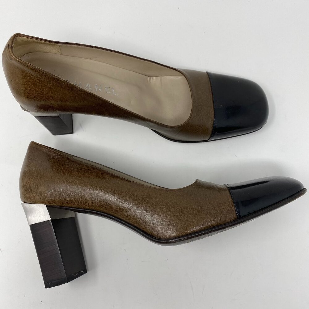 chanel cap toe leather pumps